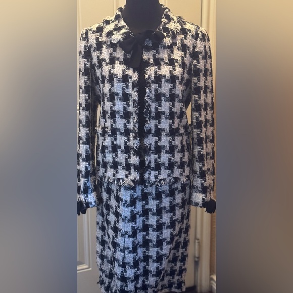 Chanel 04A Fantasy Tweed - Picture 1 of 8